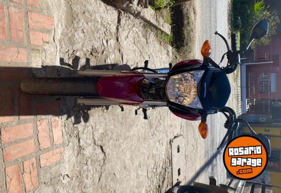 Motos - Honda New titan 2016 Nafta 26000Km - En Venta