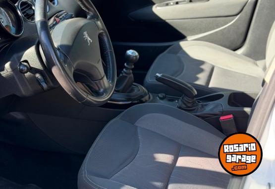 Autos - Peugeot 308 2018 Diesel 175000Km - En Venta