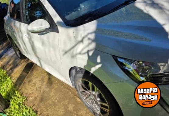 Autos - Peugeot 208 2020 Nafta 64000Km - En Venta