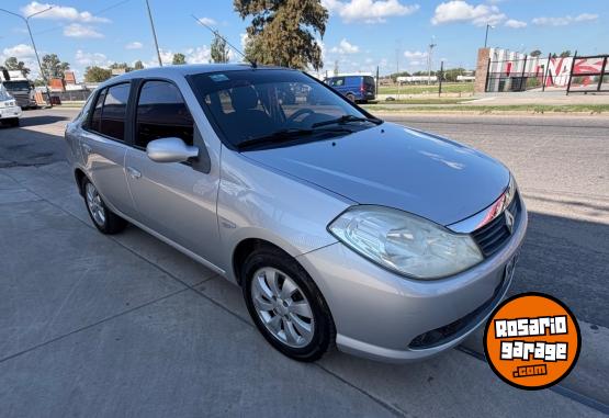 Autos - Renault Symbol 2010 Nafta 154000Km - En Venta