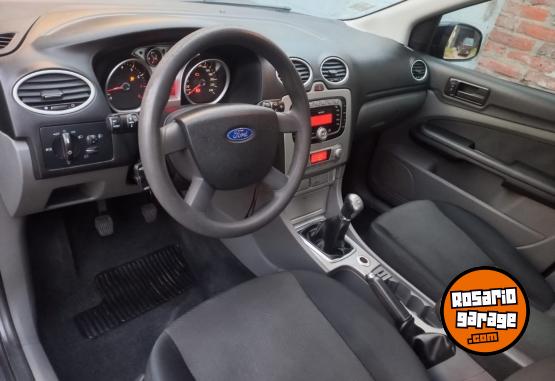 Autos - Ford FOCUS 2 2.0 TREND EXE PL 2010 Nafta 182000Km - En Venta