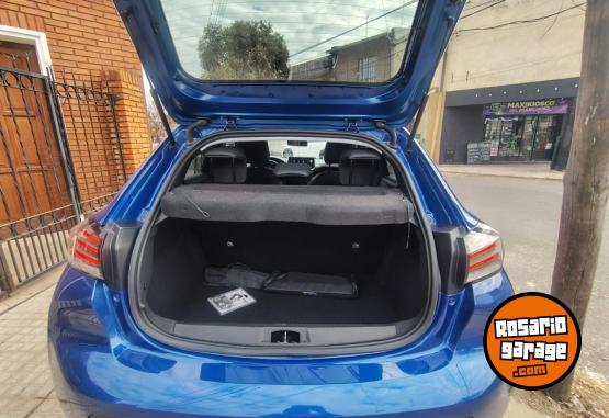 Autos - Peugeot 208 2025 Nafta 10000Km - En Venta