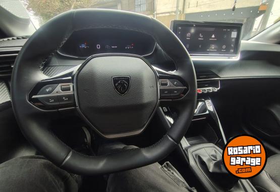 Autos - Peugeot 208 2025 Nafta 10000Km - En Venta