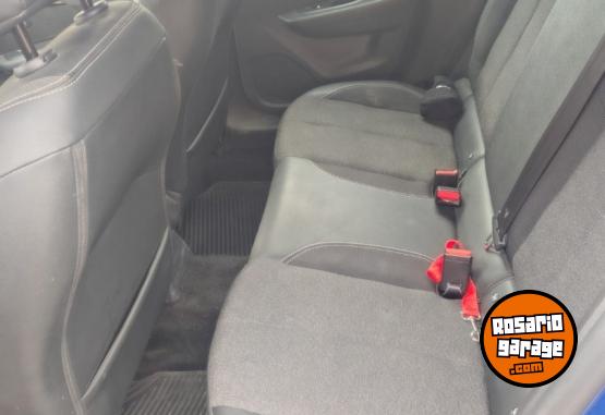 Autos - Peugeot 208 2025 Nafta 10000Km - En Venta