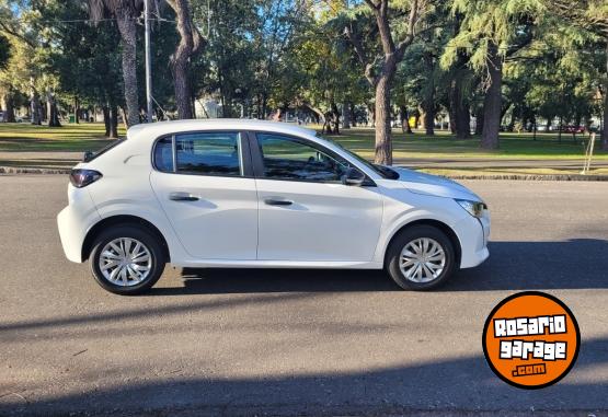 Autos - Peugeot 208 2022 Nafta 49000Km - En Venta