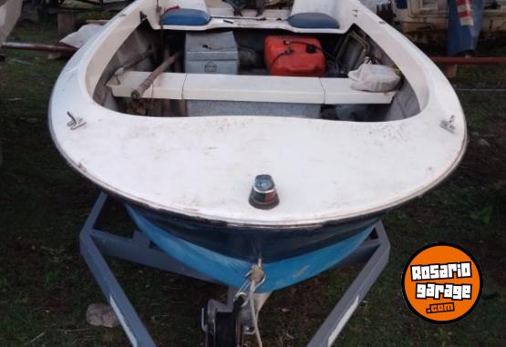 Embarcaciones - CASCO FIBRA PESCADOR WOTAN 13 C MOTOR 25HP - En Venta