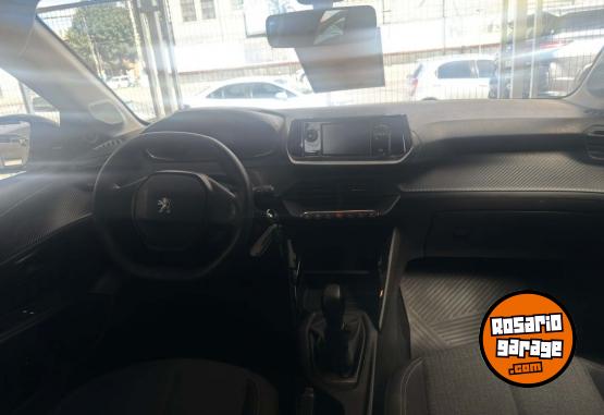 Autos - Peugeot 208 1.2 Like 2023 Nafta 43000Km - En Venta