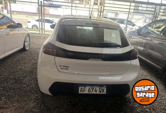 Autos - Peugeot 208 1.2 Like 2023 Nafta 43000Km - En Venta