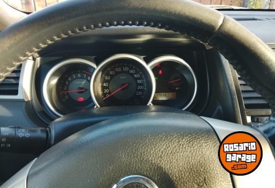 Autos - Nissan Tiida Tekna 2009 Nafta 175000Km - En Venta