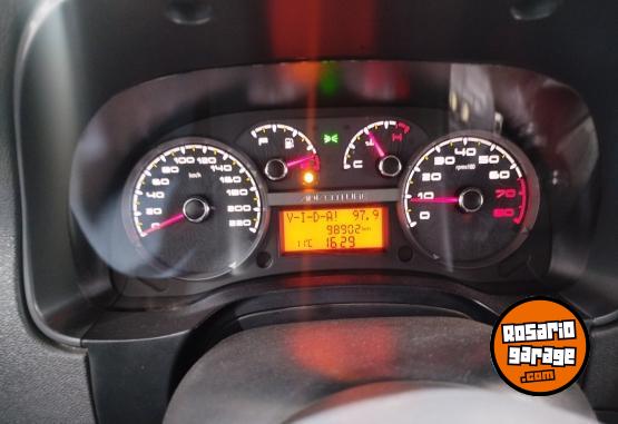 Camionetas - Fiat STRADA ADVENTURE D/C 2017 Nafta 98900Km - En Venta