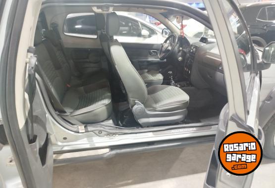 Camionetas - Fiat STRADA ADVENTURE D/C 2017 Nafta 98900Km - En Venta