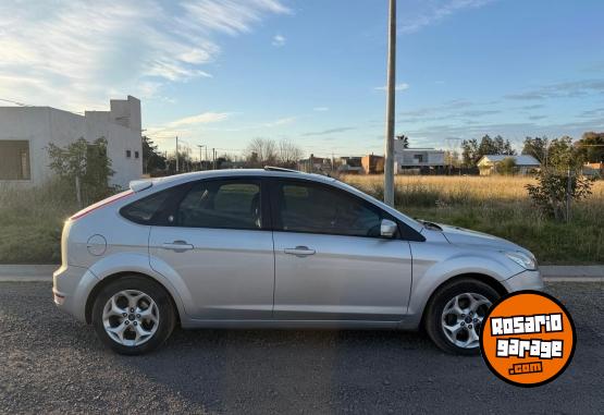 Autos - Ford FOCUS II GHIA 2.0 2011 Nafta 150000Km - En Venta