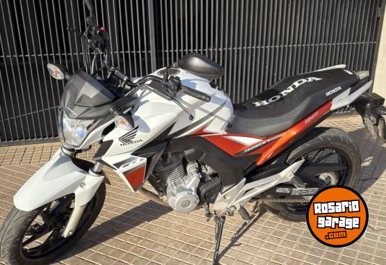 Motos - Honda Twister 250 2018 Nafta 23700Km - En Venta