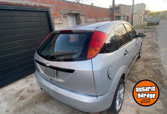 Autos - Ford Focus 1 2002 Nafta 200000Km - En Venta