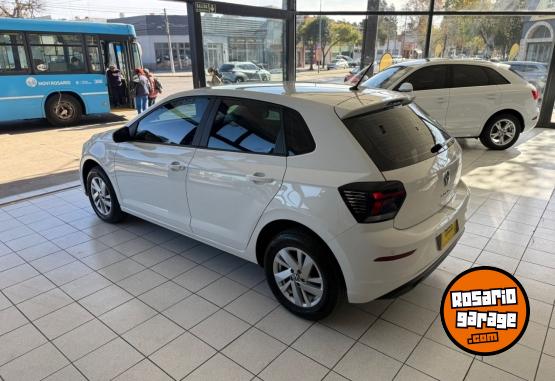 Autos - Volkswagen Polo Comfortline 2024 Nafta 27000Km - En Venta