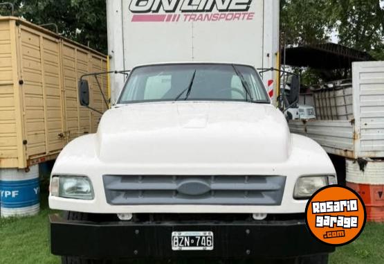 Camiones y Grúas - Ford 14000 - En Venta