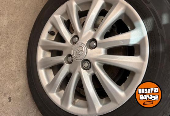 Autos - Toyota Etios xls 2014 Nafta 69000Km - En Venta