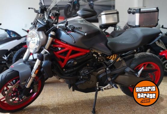 Motos - Ducati Moster 821 2017 Nafta 28000Km - En Venta