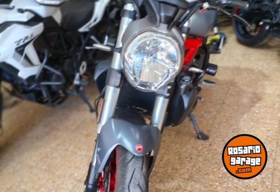 Motos - Ducati Moster 821 2017 Nafta 28000Km - En Venta