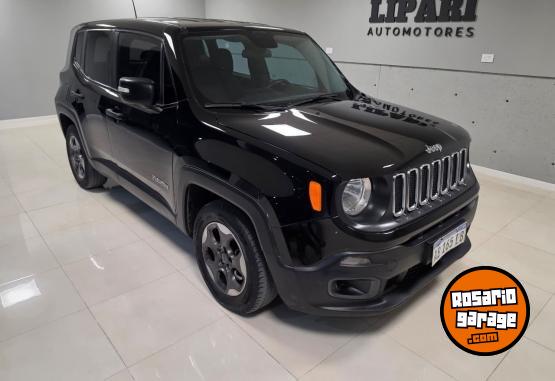 Camionetas - Jeep Renegade Sport , 2017 Nafta 140000Km - En Venta