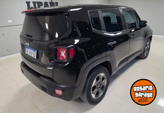 Camionetas - Jeep Renegade Sport , 2017 Nafta 140000Km - En Venta