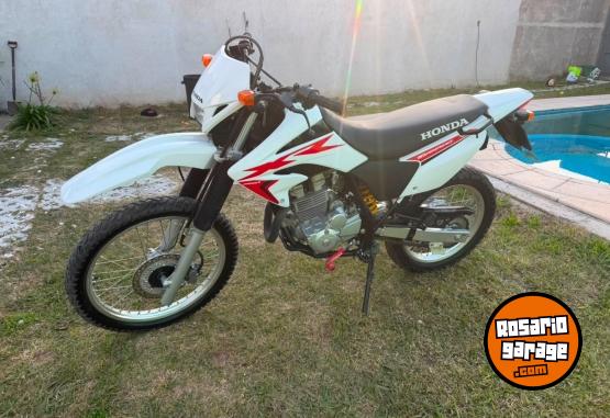 Motos - Honda Xr tornado 250 2021 Nafta 4000Km - En Venta
