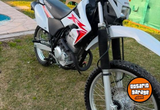 Motos - Honda Xr tornado 250 2021 Nafta 4000Km - En Venta