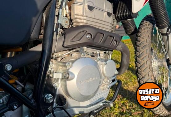 Motos - Honda Xr tornado 250 2021 Nafta 4000Km - En Venta