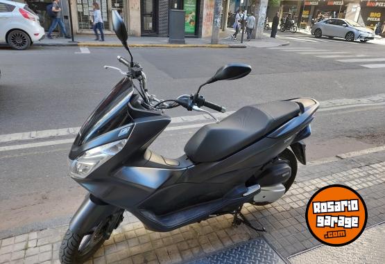 Motos - Honda Pcx 2017 Nafta 23500Km - En Venta