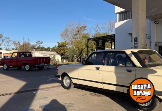 Autos - Ford Falcon deluxe 3.6 1983 Nafta 120000Km - En Venta