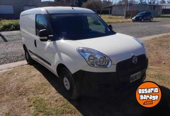 Utilitarios - Fiat Doblo cargo cargo active 2012 GNC 200000Km - En Venta
