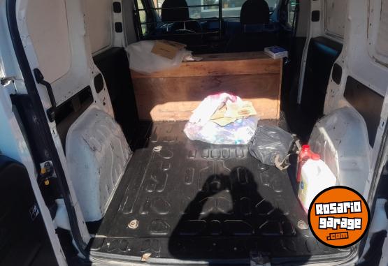 Utilitarios - Fiat Doblo cargo cargo active 2012 GNC 200000Km - En Venta