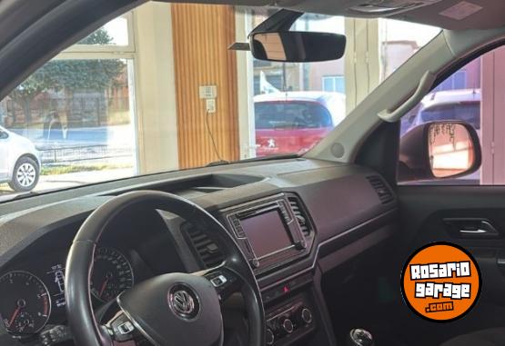 Camionetas - Volkswagen AMAROK COMFORTLINE 2020 Diesel 99200Km - En Venta
