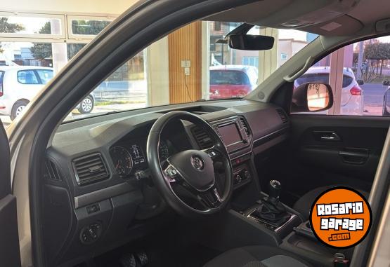 Camionetas - Volkswagen AMAROK COMFORTLINE 2020 Diesel 99200Km - En Venta