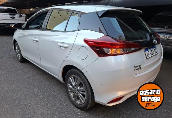 Autos - Toyota YARIS XLS 5 PTAS AT 2021 Nafta 79000Km - En Venta