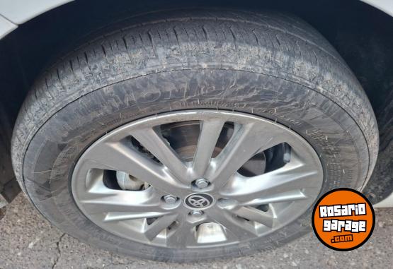 Autos - Toyota YARIS XLS 5 PTAS AT 2021 Nafta 79000Km - En Venta