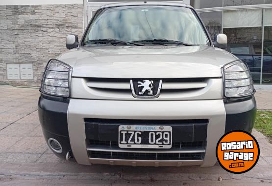 Utilitarios - Peugeot Partner patagonica 2010 Diesel 203000Km - En Venta