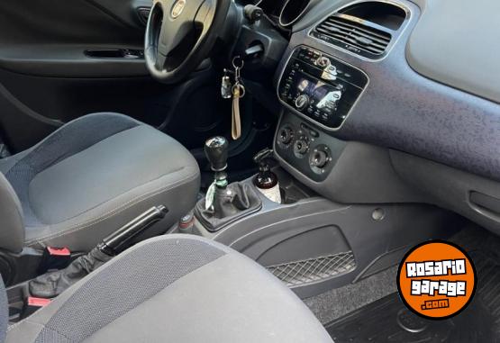 Autos - Fiat Punto Attractive 2013 Nafta 130000Km - En Venta