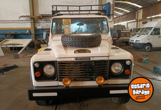 Camionetas - Land Rover Defender 110 StationWagon 1997 Diesel  - En Venta