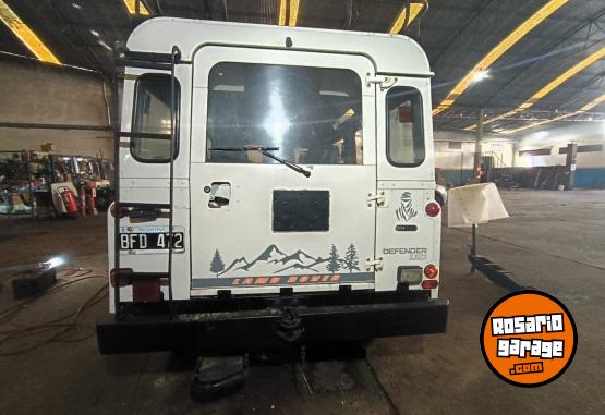 Camionetas - Land Rover Defender 110 StationWagon 1997 Diesel  - En Venta