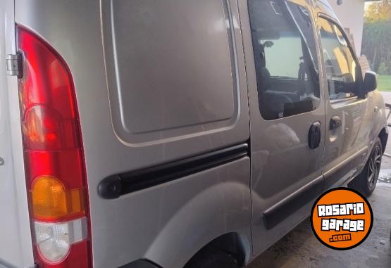 Utilitarios - Renault Kangoo 2016 Nafta 110500Km - En Venta
