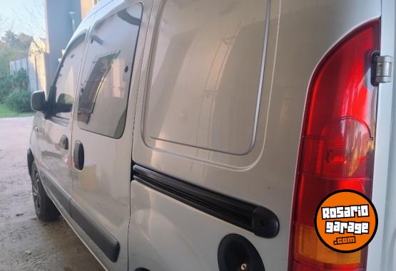 Utilitarios - Renault Kangoo 2016 Nafta 110500Km - En Venta