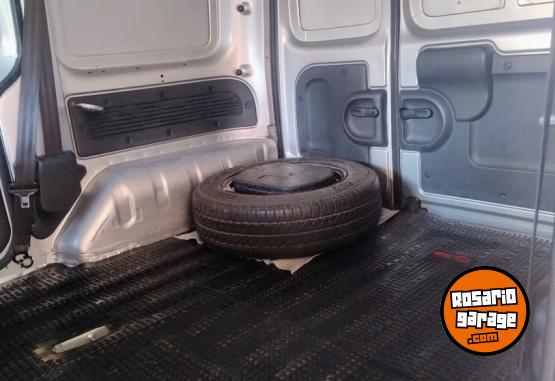 Utilitarios - Renault Kangoo 2016 Nafta 110500Km - En Venta