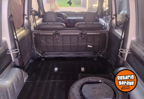 Utilitarios - Renault Kangoo 2016 Nafta 110500Km - En Venta