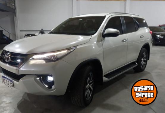 Camionetas - Toyota SW4 2018 Diesel 135000Km - En Venta
