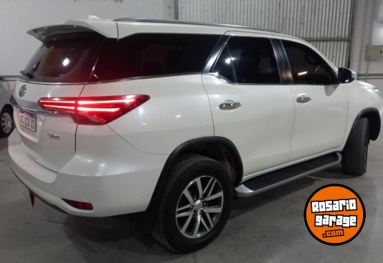 Camionetas - Toyota SW4 2018 Diesel 135000Km - En Venta