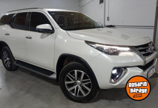 Camionetas - Toyota SW4 2018 Diesel 135000Km - En Venta