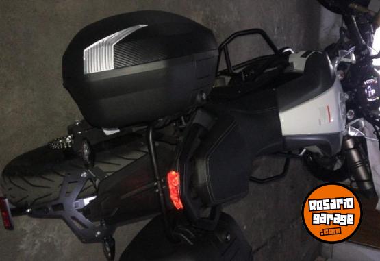 Motos - CF 650 MT 2022 Nafta 3700Km - En Venta