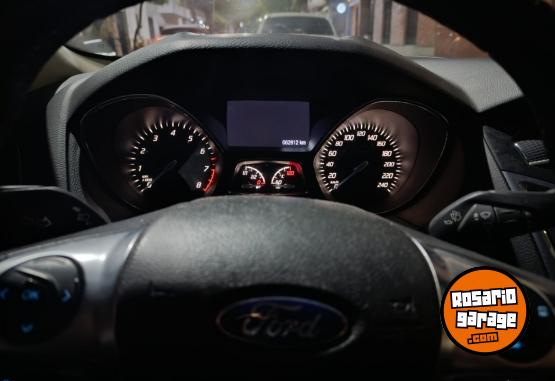 Autos - Ford focus titanium 2014 Nafta 63000Km - En Venta