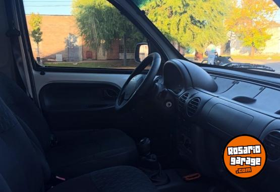 Utilitarios - Renault Kangoo 2014 Nafta 160000Km - En Venta